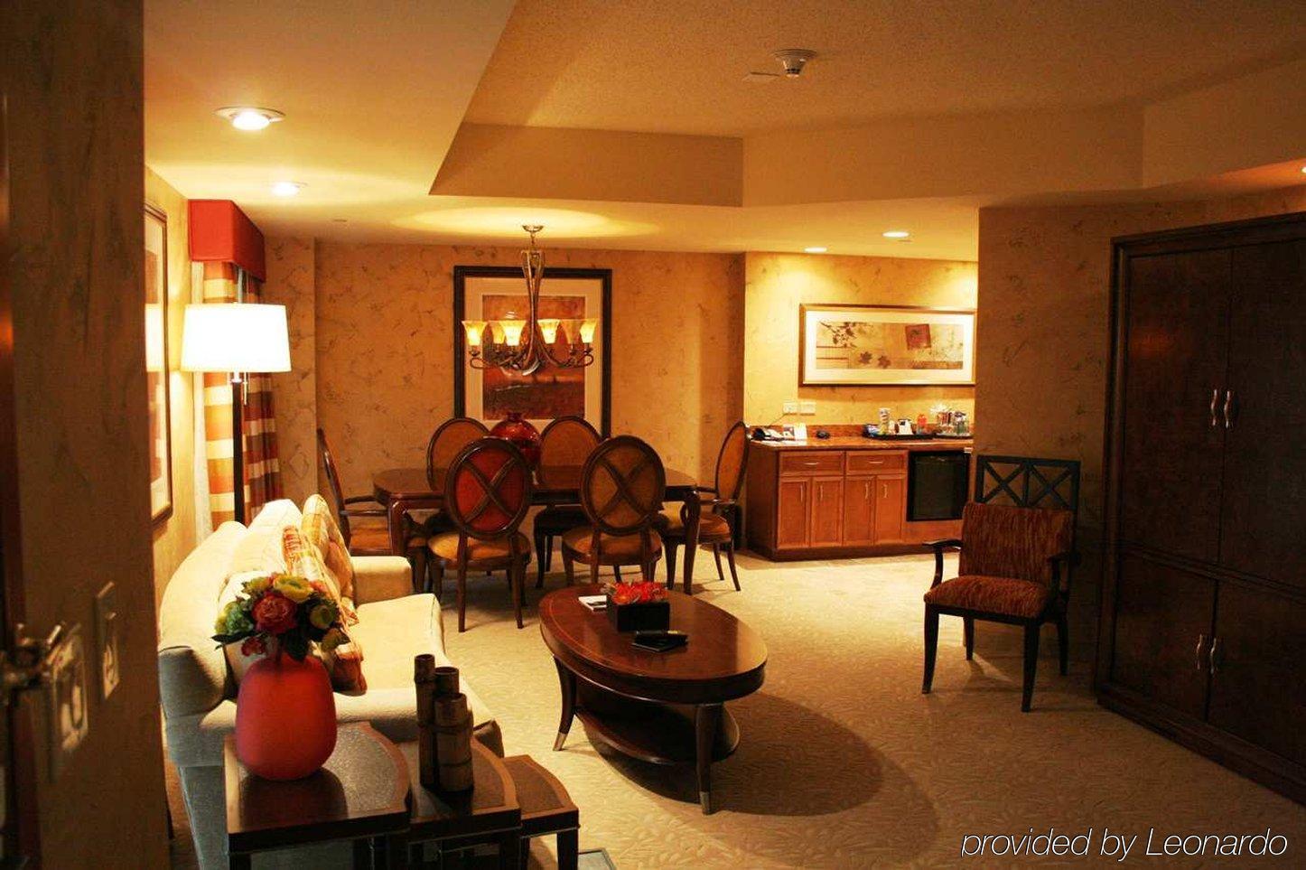 Embassy By Hilton Dallas & Convention Center Hotel 4*