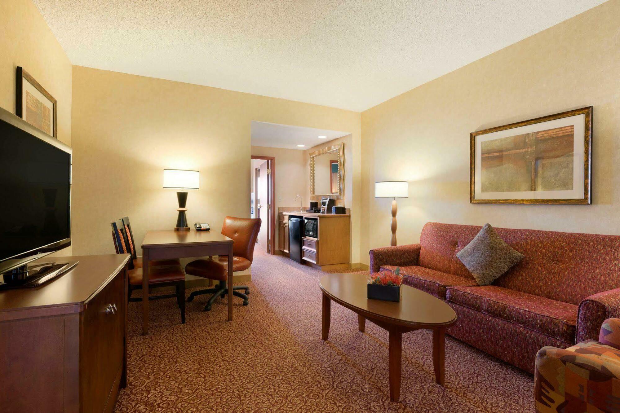 Embassy By Hilton Dallas & Convention Center 4* Frisco