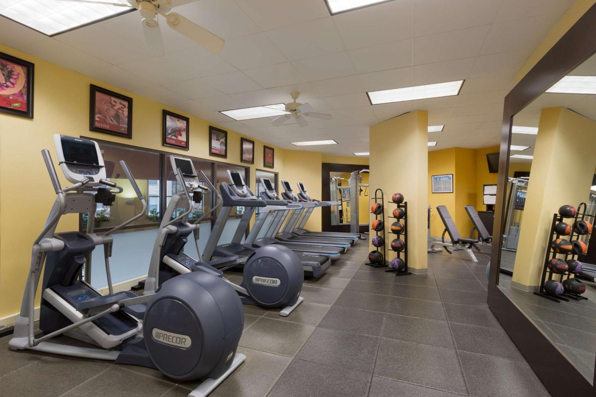 Embassy By Hilton Dallas & Convention Center 4*