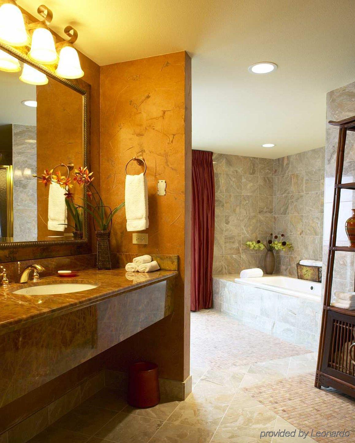 Hotel Embassy By Hilton Dallas & Convention Center Frisco