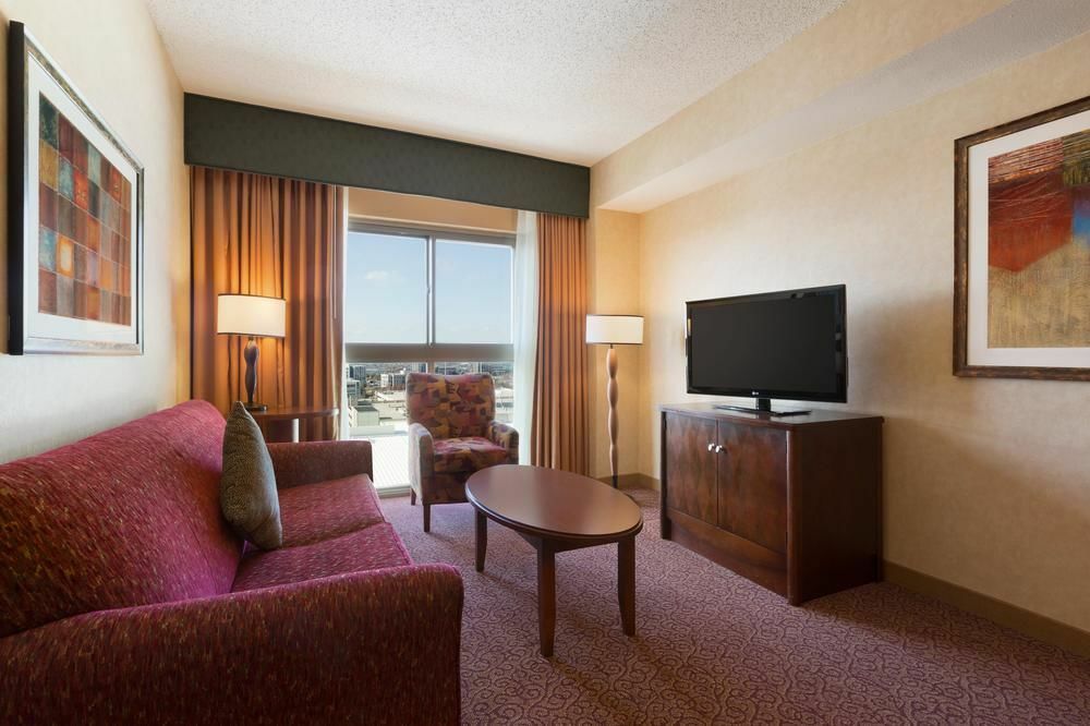 Embassy By Hilton Dallas & Convention Center Hotel 4*